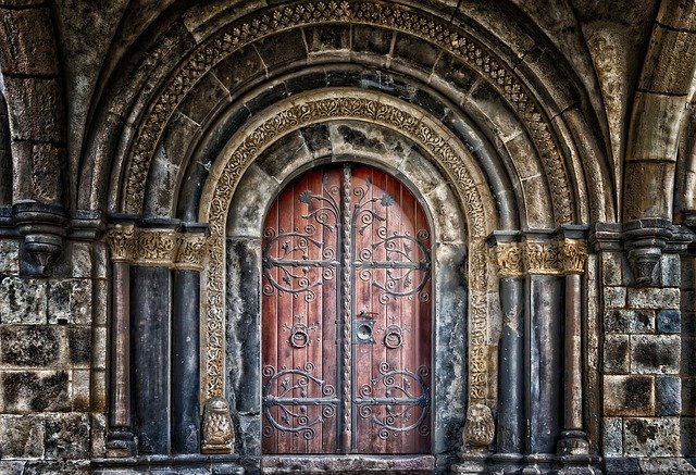 dveře zámku